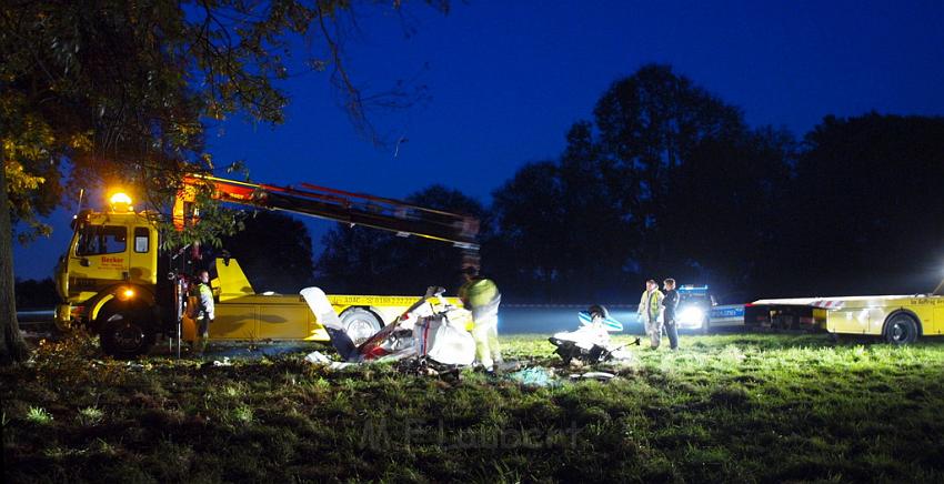 Kleinflugzeug abgestuerzt Sankt Augustin Meindorf P339.JPG